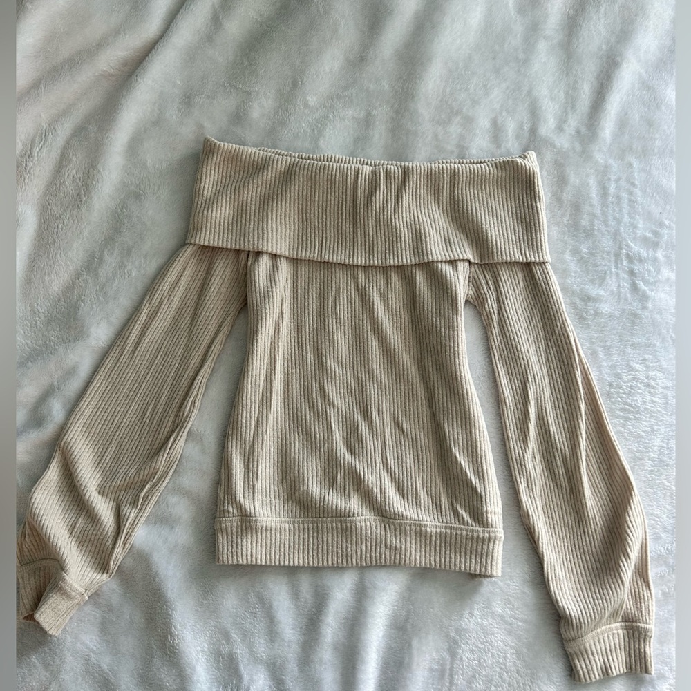 Off the shoulder Abercrombie sweater